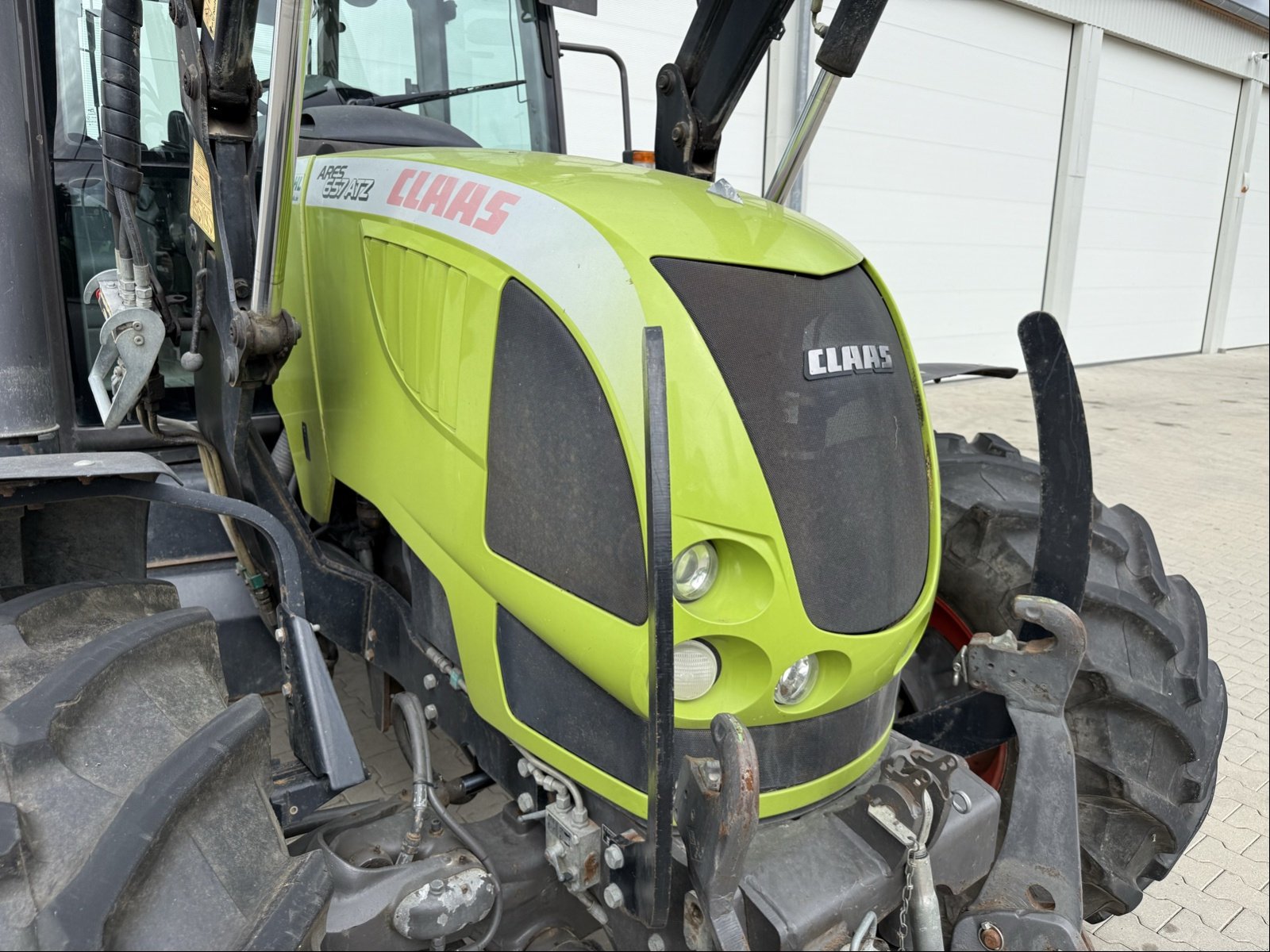 Traktor des Typs CLAAS Ares 657 ATZ, Gebrauchtmaschine in Elmenhorst-Lanken (Bild 9)