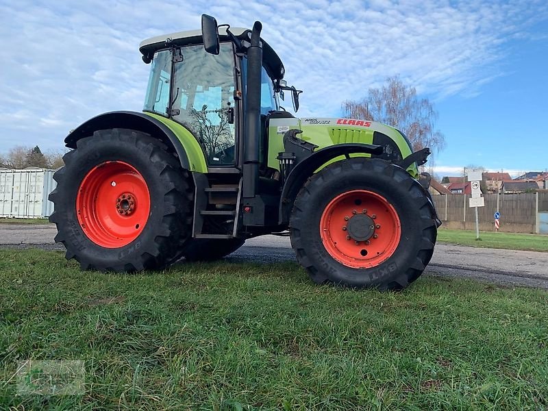 Traktor от тип CLAAS ARES 697 ATZ mit Fronthydraulik und Frontladerkonsolen Claas/MX, Gebrauchtmaschine в Heusweiler/Eiweiler (Снимка 2)