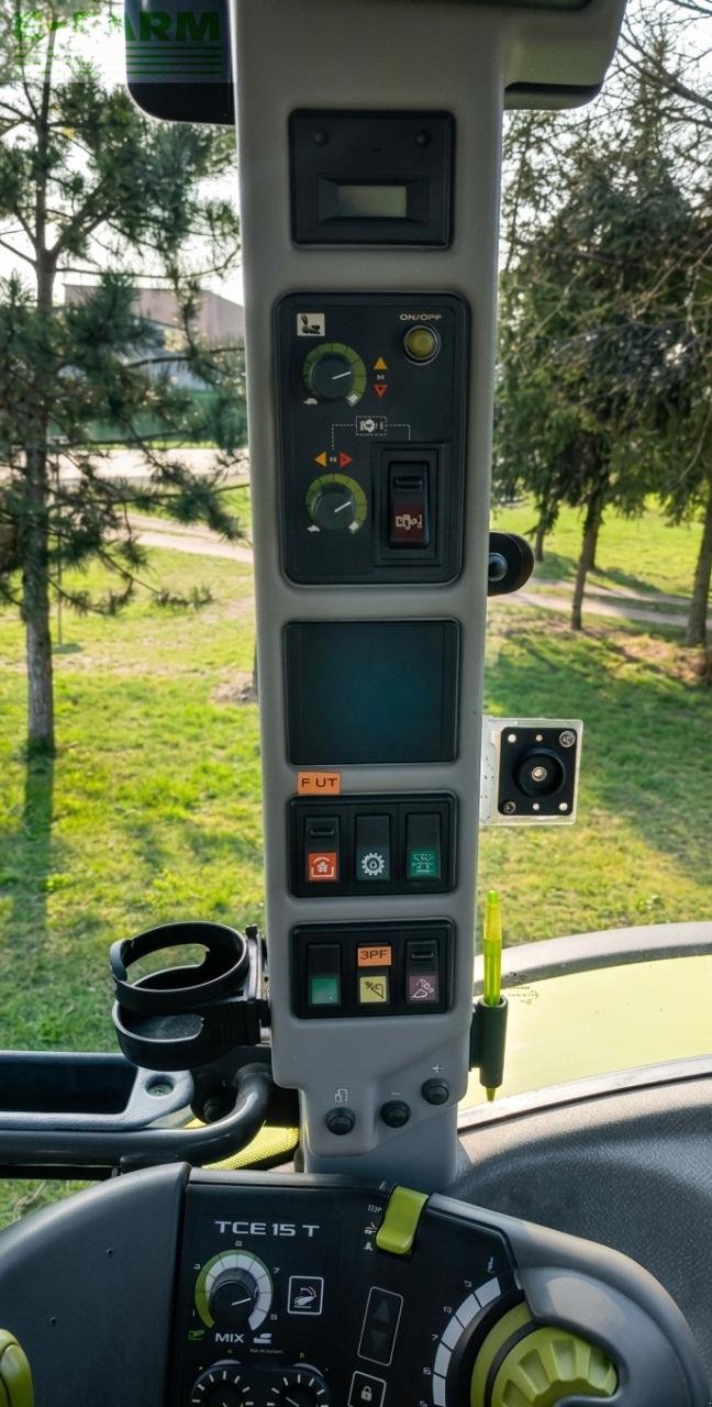 Traktor типа CLAAS Ares 697 ATZ, Gebrauchtmaschine в Hamburg (Фотография 7)