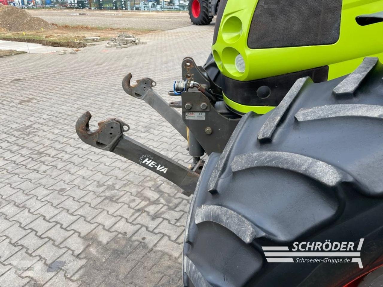 Traktor of the type CLAAS ARES 697 ATZ, Gebrauchtmaschine in Wildeshausen (Picture 10)