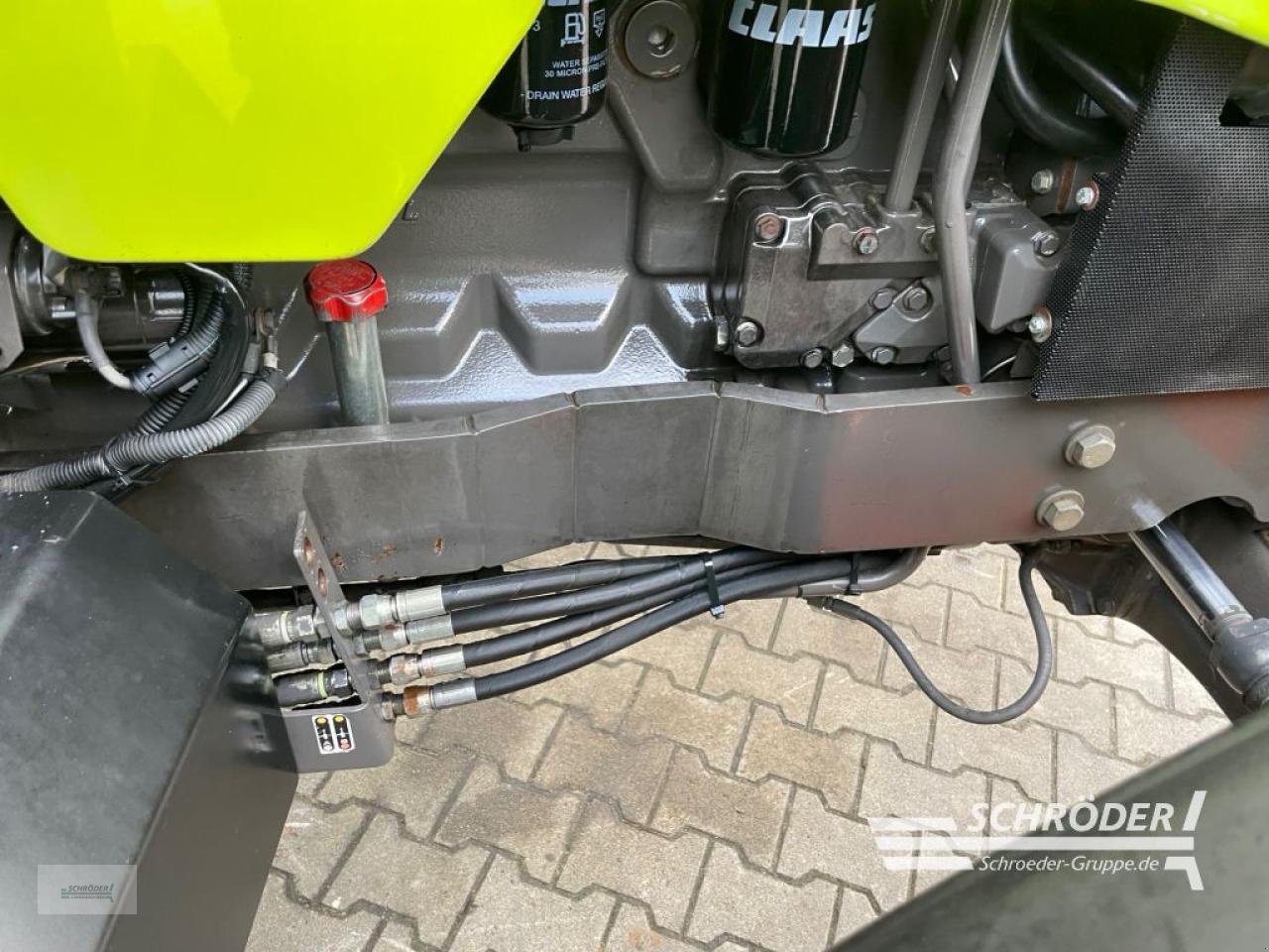 Traktor of the type CLAAS ARES 697 ATZ, Gebrauchtmaschine in Wildeshausen (Picture 21)