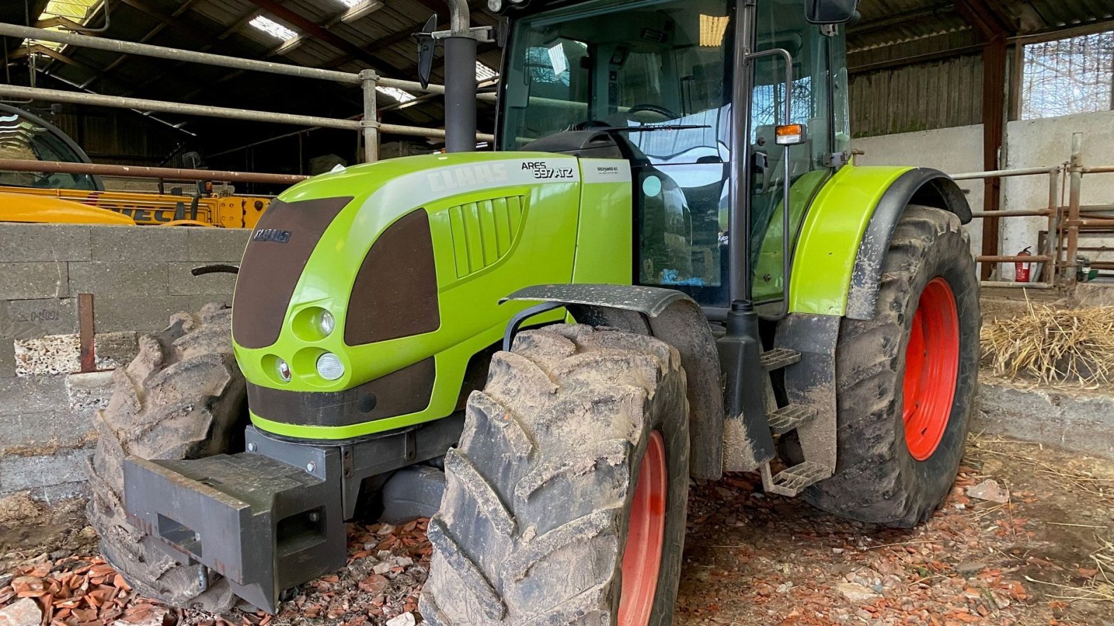 Traktor typu CLAAS Ares 697ATZ med affjedret kabine, Gebrauchtmaschine w Kjellerup (Zdjęcie 1)