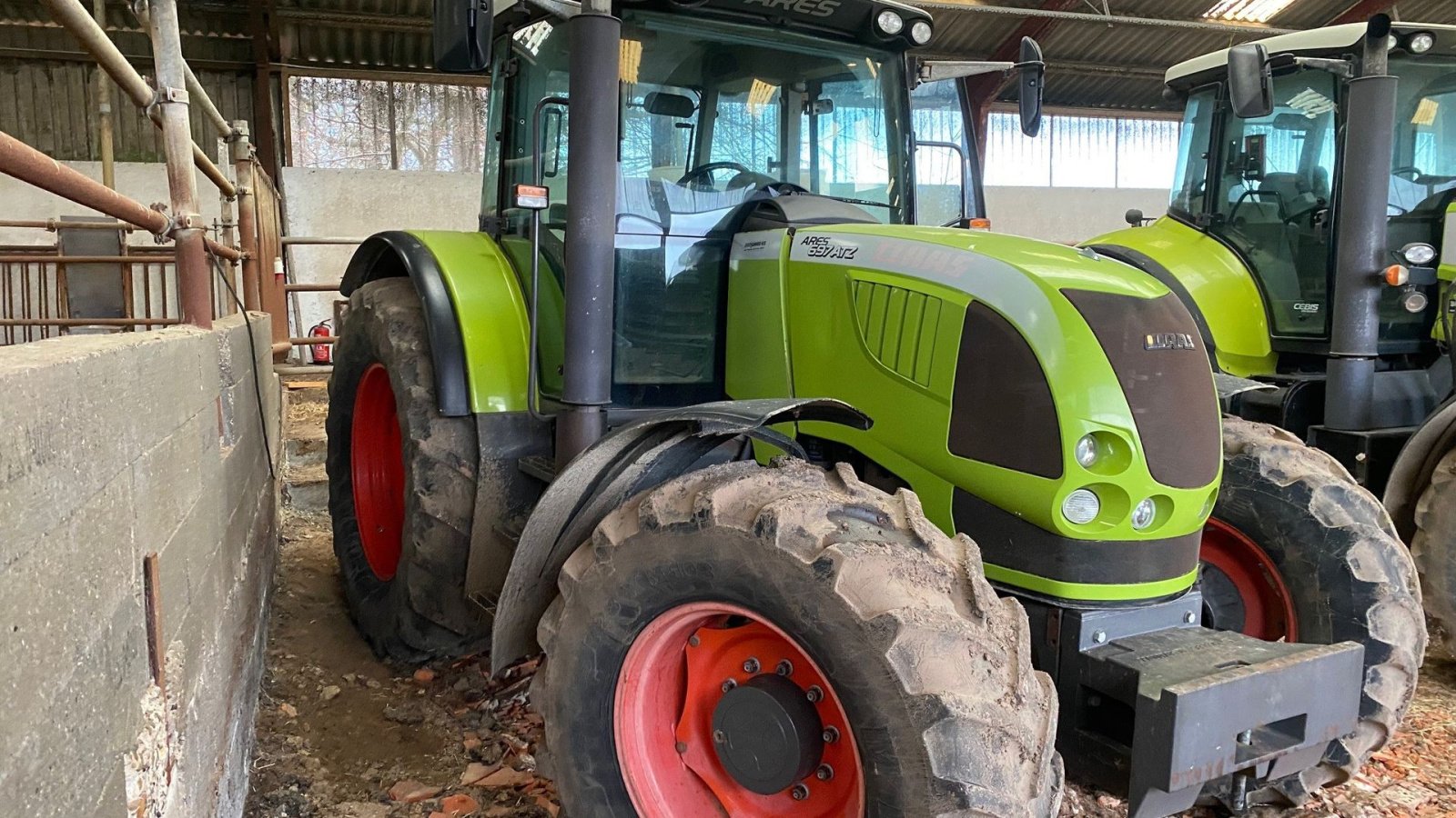 Traktor typu CLAAS Ares 697ATZ med affjedret kabine, Gebrauchtmaschine w Kjellerup (Zdjęcie 2)