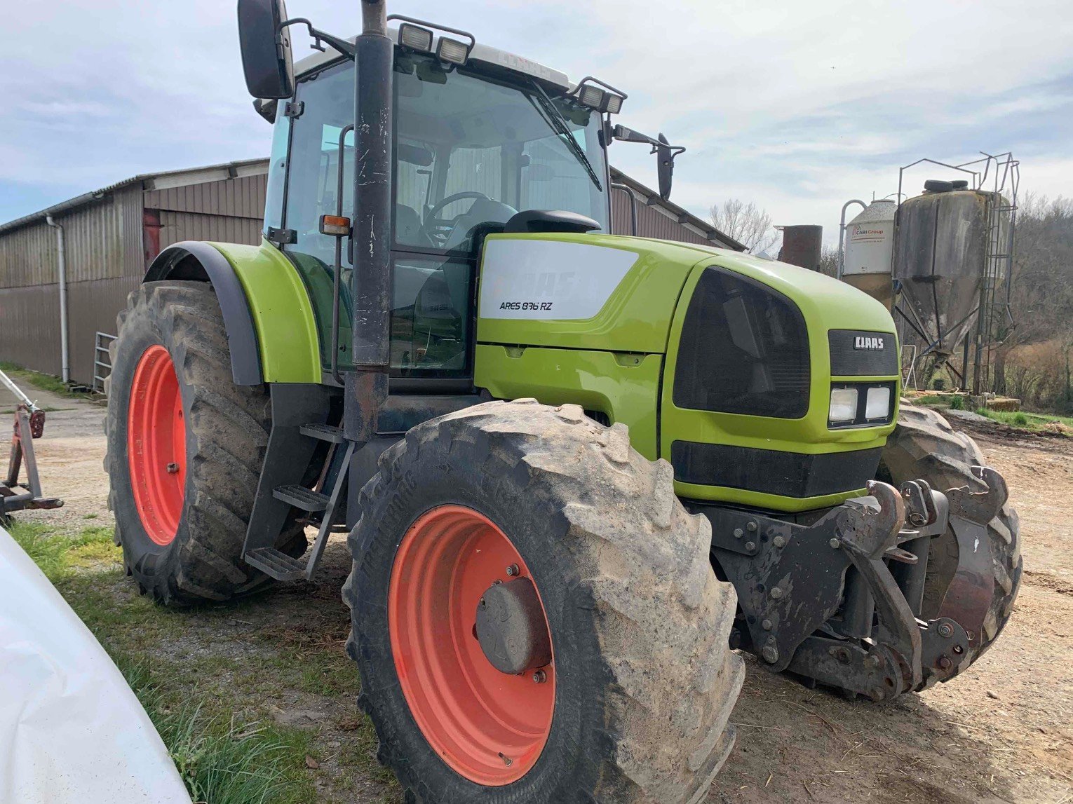 Traktor typu CLAAS ARES 836 RZ, Gebrauchtmaschine w SAINT GAUDENS (Zdjęcie 3)