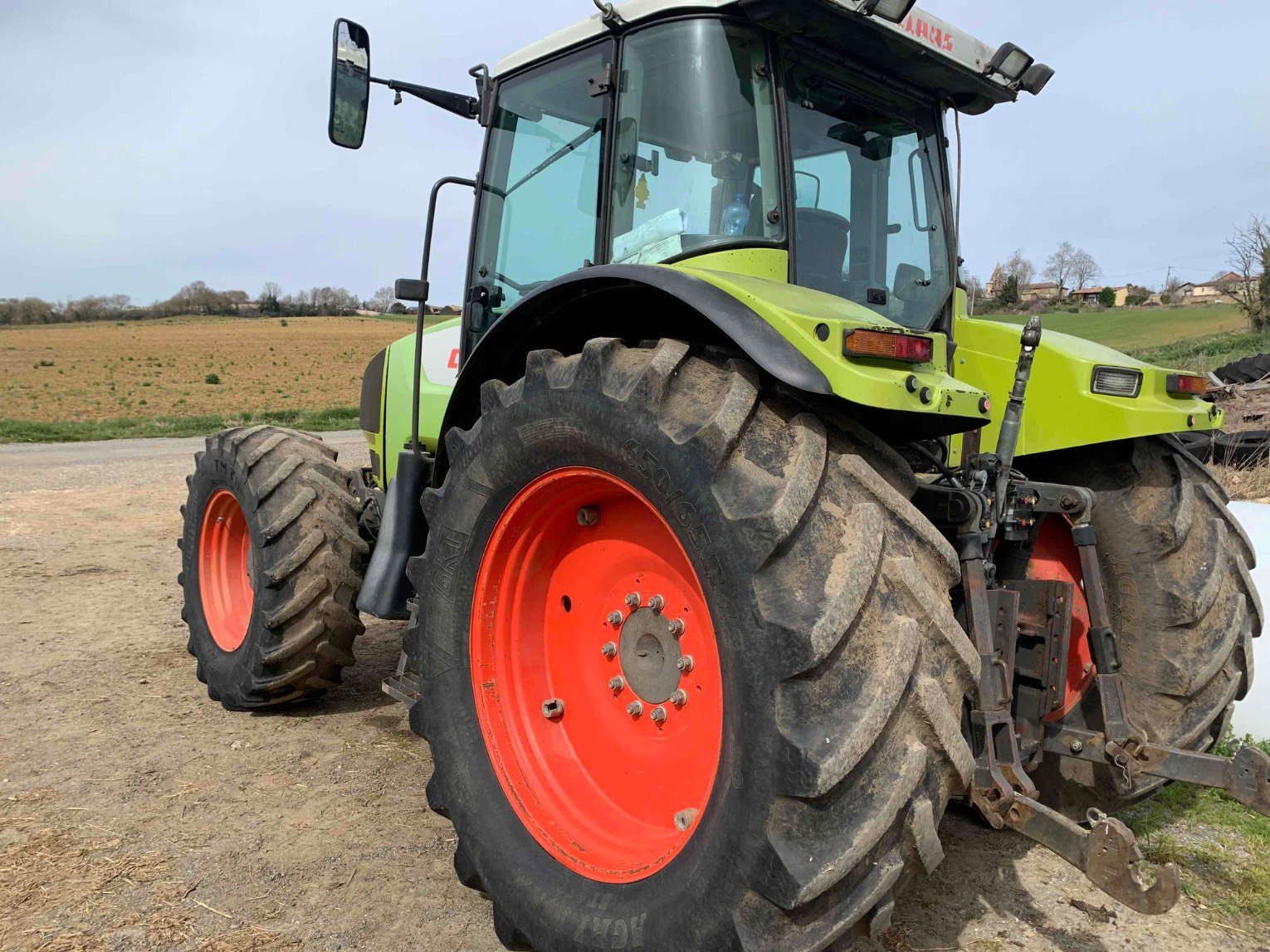 Traktor типа CLAAS ARES 836 RZ, Gebrauchtmaschine в SAINT GAUDENS (Фотография 4)