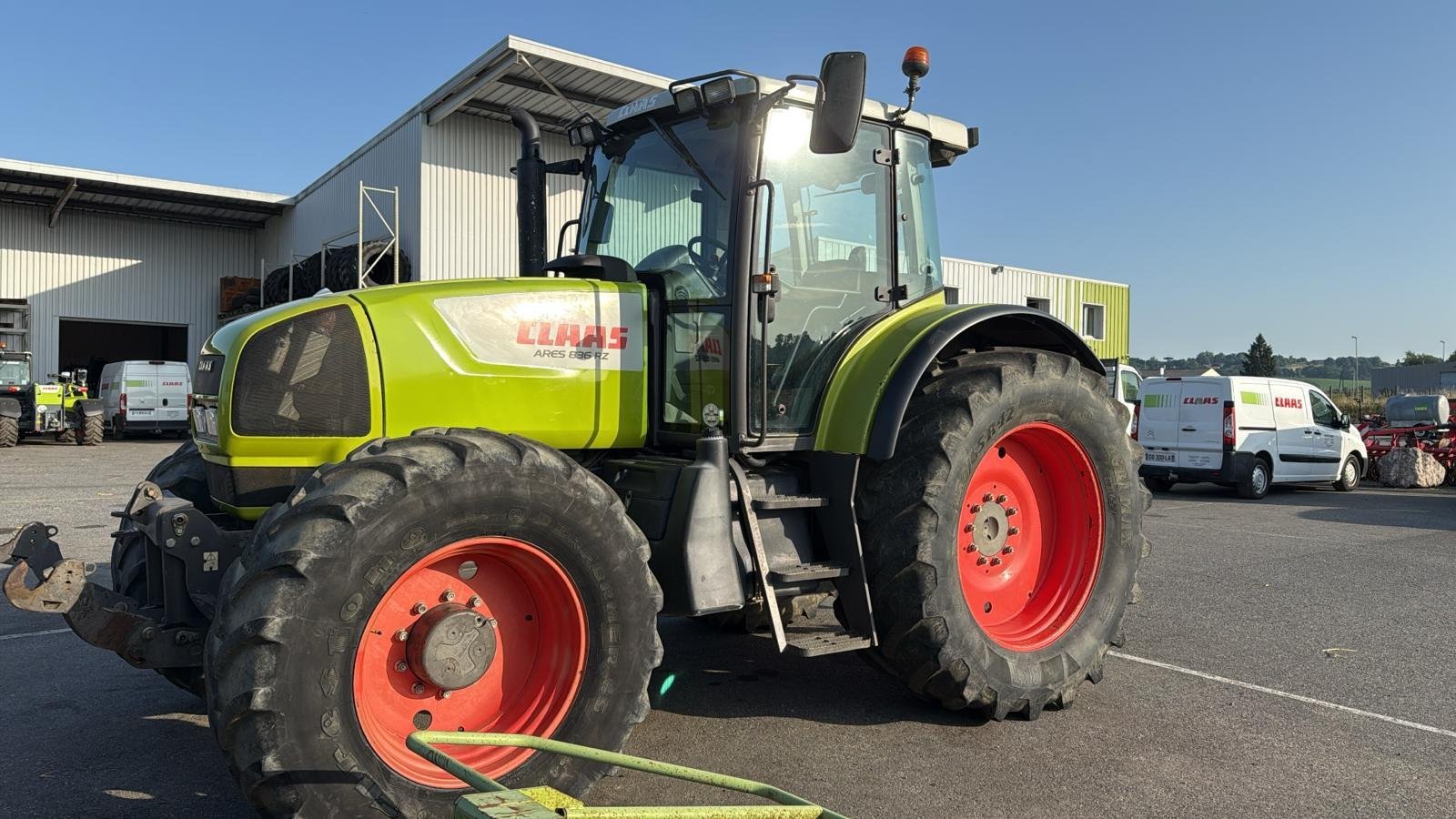 Traktor типа CLAAS ARES 836 RZ, Gebrauchtmaschine в SAINT GAUDENS (Фотография 1)