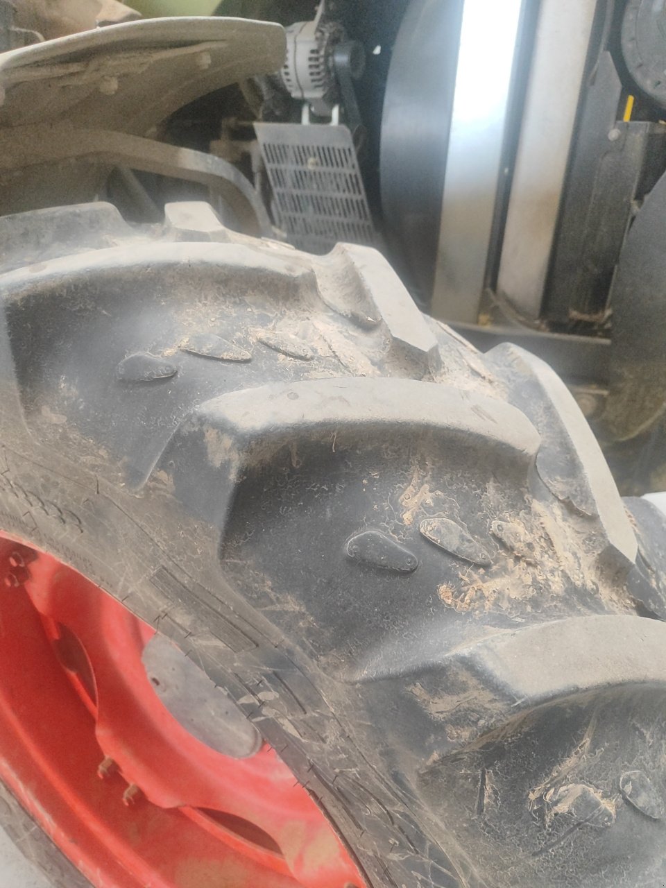 Traktor типа CLAAS ARION 410, Gebrauchtmaschine в Lérouville (Фотография 10)