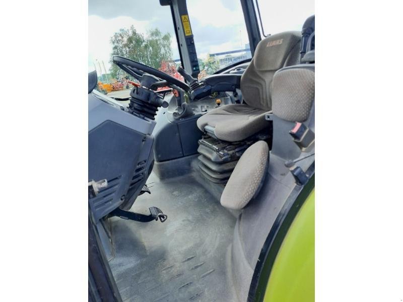 Traktor typu CLAAS ARION 410, Gebrauchtmaschine w ANTIGNY (Zdjęcie 5)