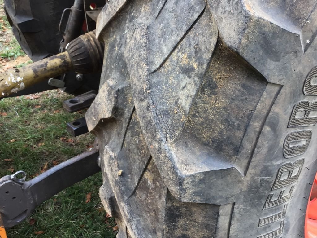 Traktor of the type CLAAS ARION 410, Gebrauchtmaschine in SAINTE GENEVIEVE SUR AGENCE (Picture 5)