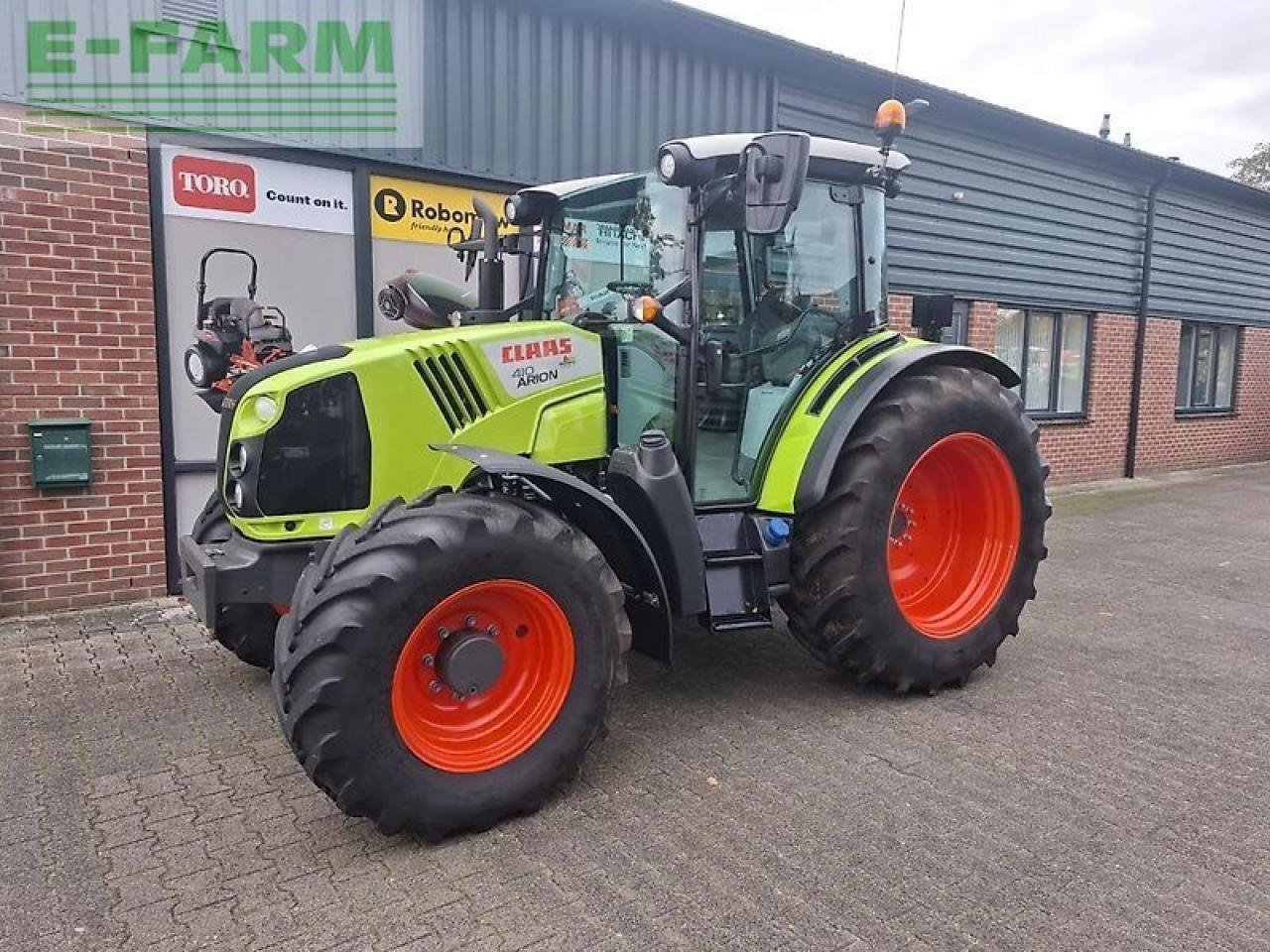 Traktor of the type CLAAS arion 410, Gebrauchtmaschine in ag BROEKLAND (Picture 2)