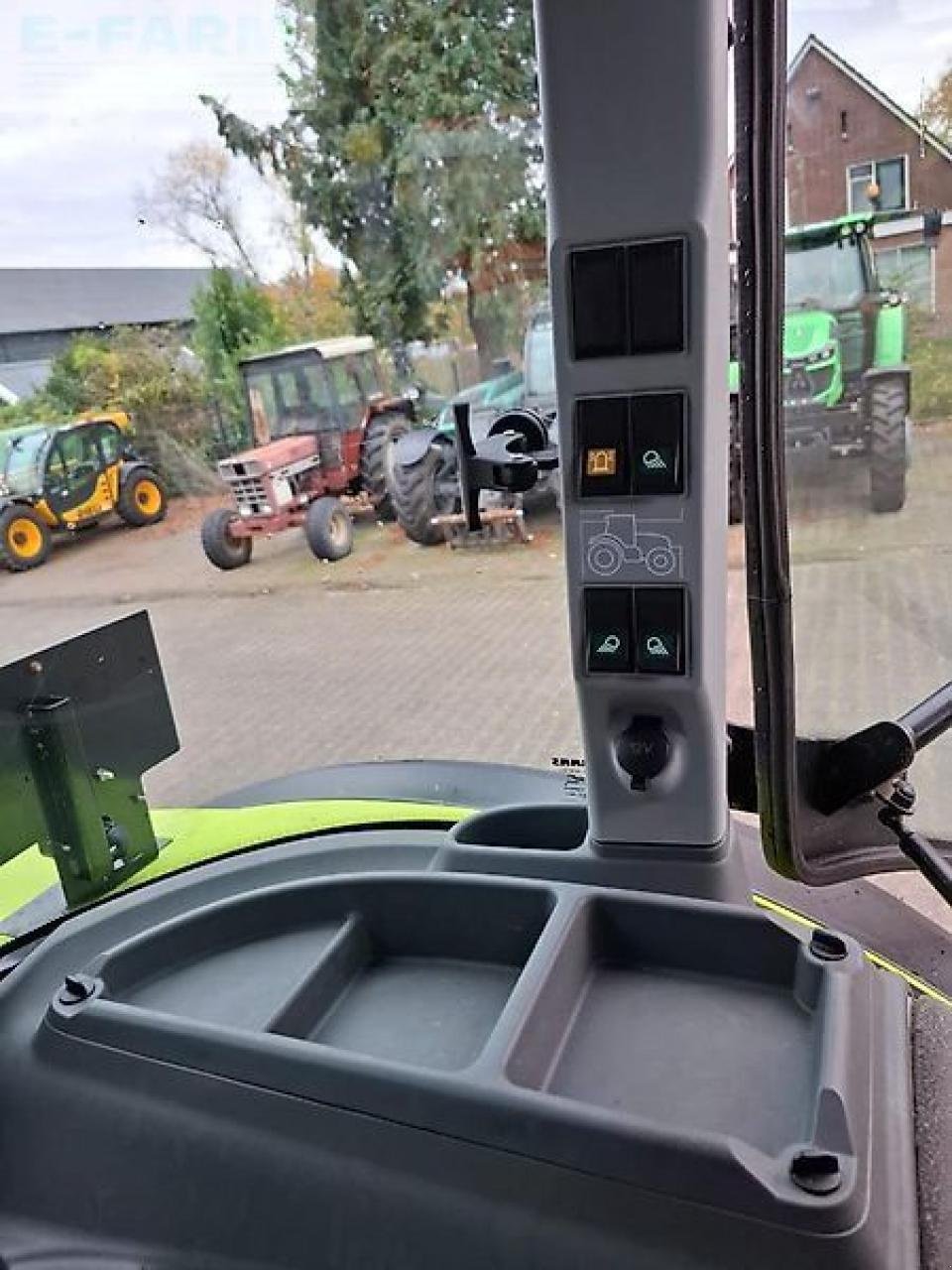 Traktor of the type CLAAS arion 410, Gebrauchtmaschine in ag BROEKLAND (Picture 12)