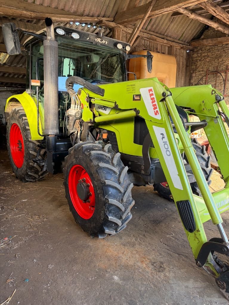 Traktor des Typs CLAAS ARION 410, Gebrauchtmaschine in SAINT JAMES (Bild 3)