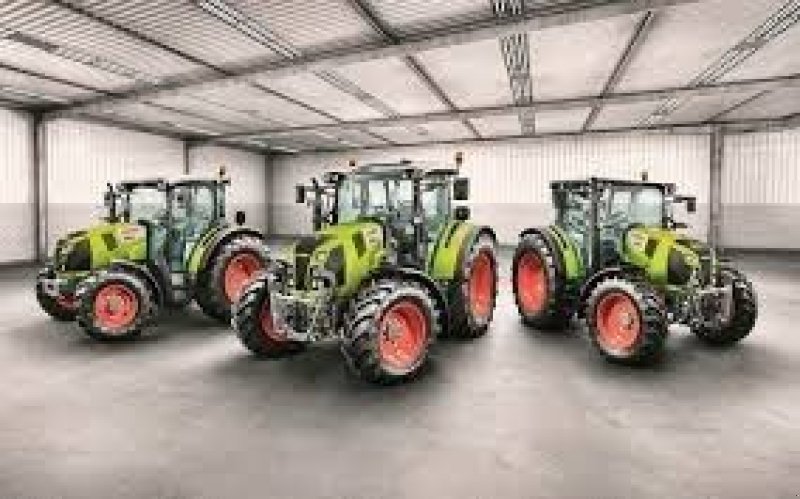 Traktor des Typs CLAAS ARION 410, Gebrauchtmaschine in PLOUIGNEAU (Bild 1)
