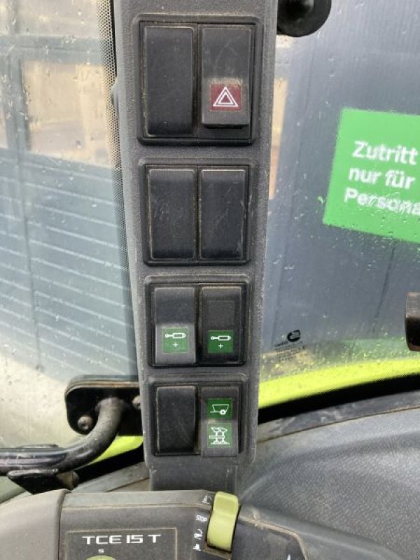 Traktor van het type CLAAS ARION 410, Gebrauchtmaschine in Karlstadt (Foto 22)