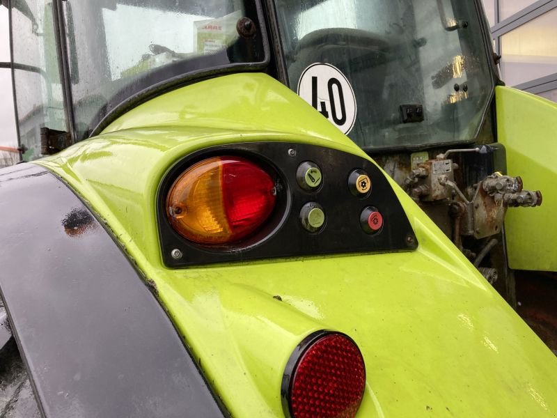 Traktor van het type CLAAS ARION 410, Gebrauchtmaschine in Karlstadt (Foto 15)
