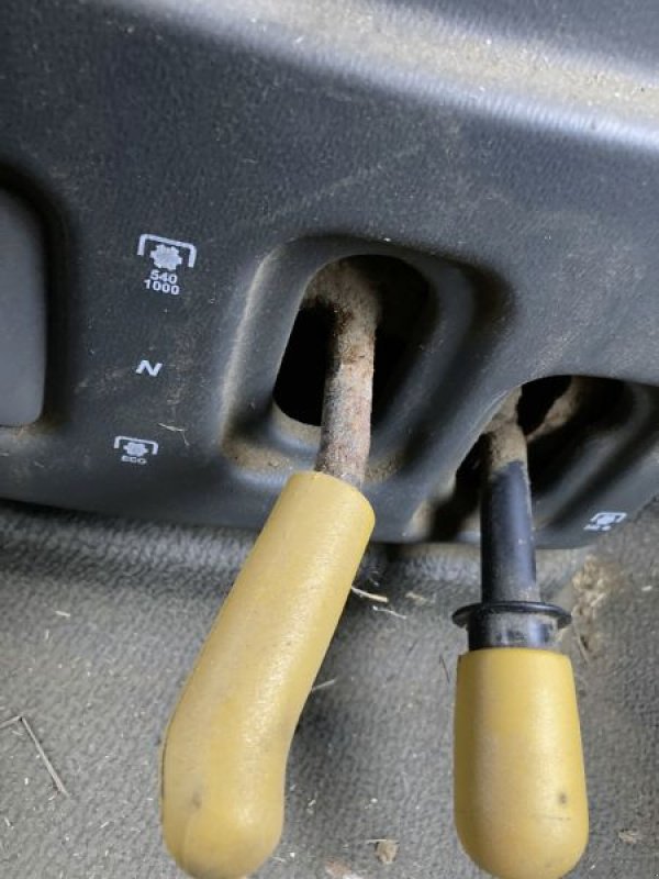 Traktor van het type CLAAS ARION 410, Gebrauchtmaschine in Karlstadt (Foto 21)