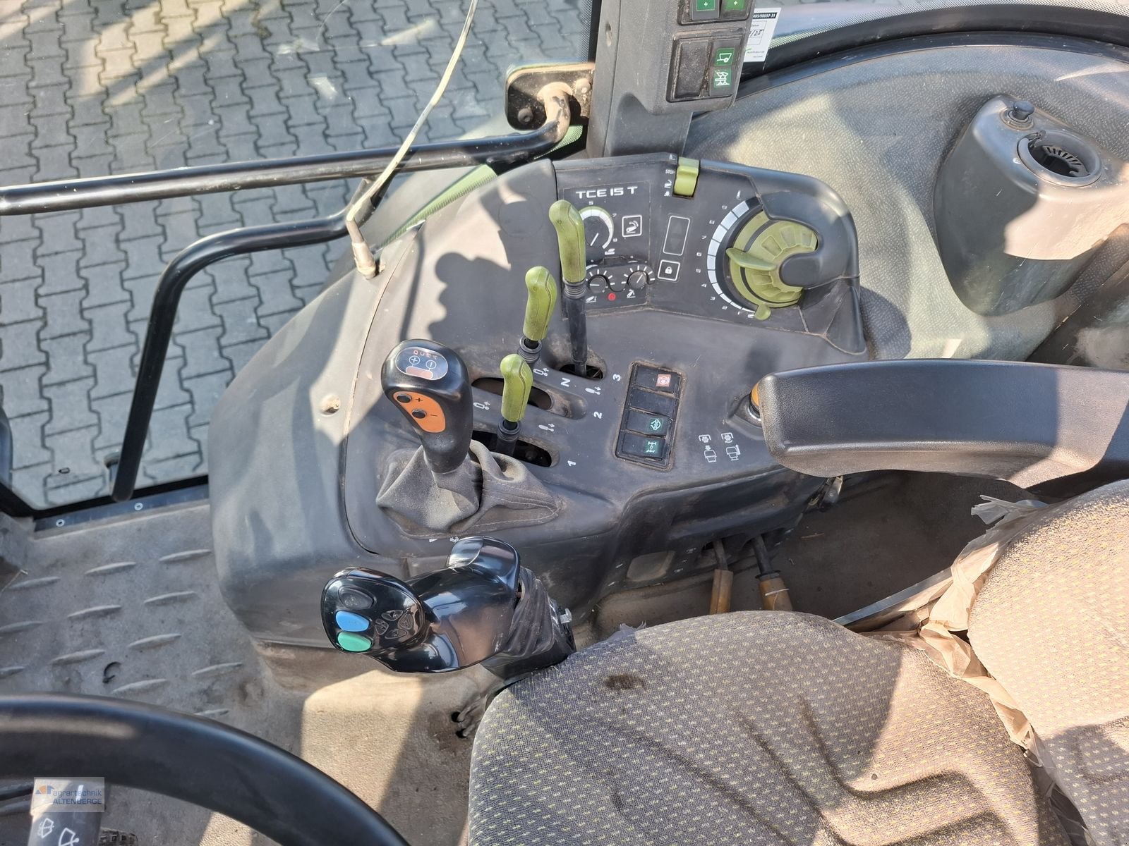 Traktor des Typs CLAAS Arion 410, Gebrauchtmaschine in Altenberge (Bild 17)