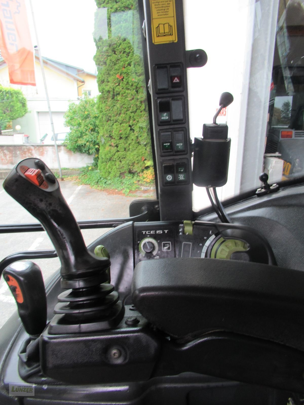 Traktor типа CLAAS Arion 410, Gebrauchtmaschine в Kaumberg (Фотография 11)