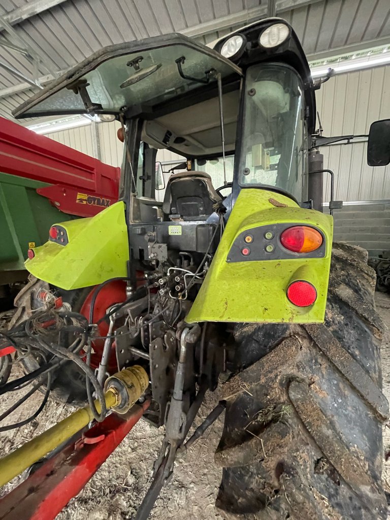 Traktor des Typs CLAAS ARION 420 C, Gebrauchtmaschine in Calmont (Bild 5)