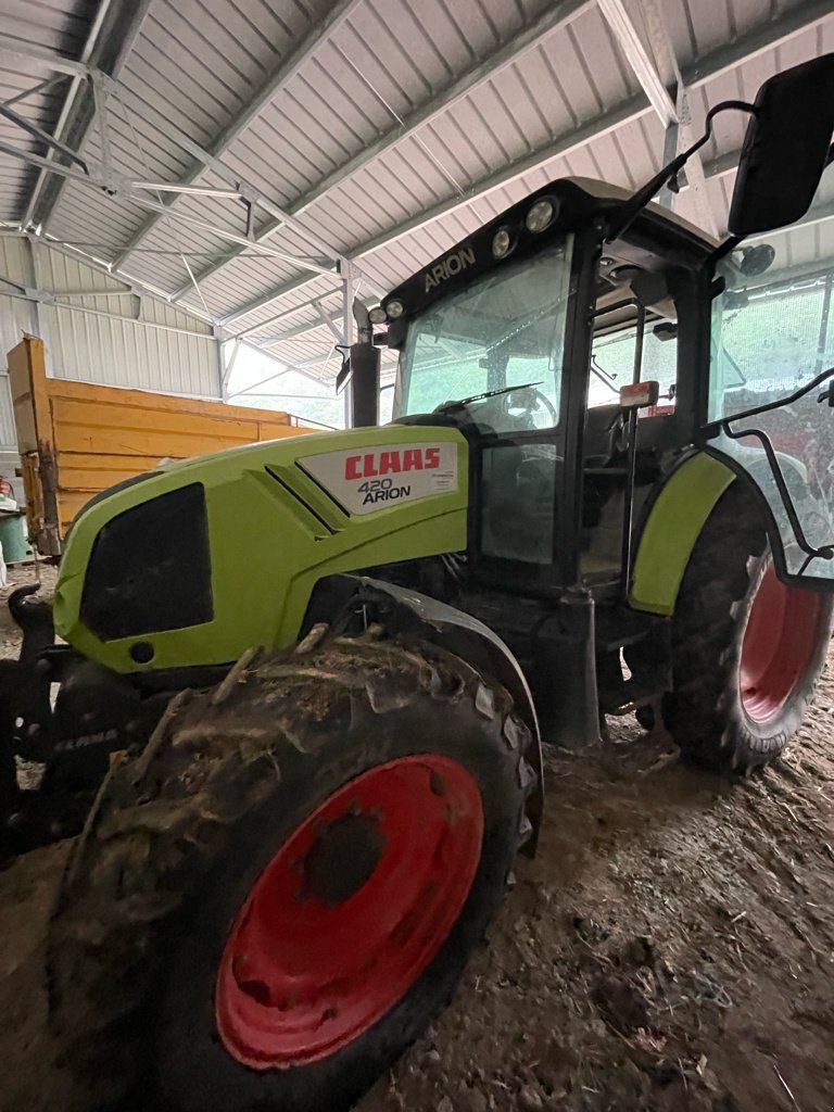 Traktor des Typs CLAAS ARION 420 C, Gebrauchtmaschine in Calmont (Bild 1)