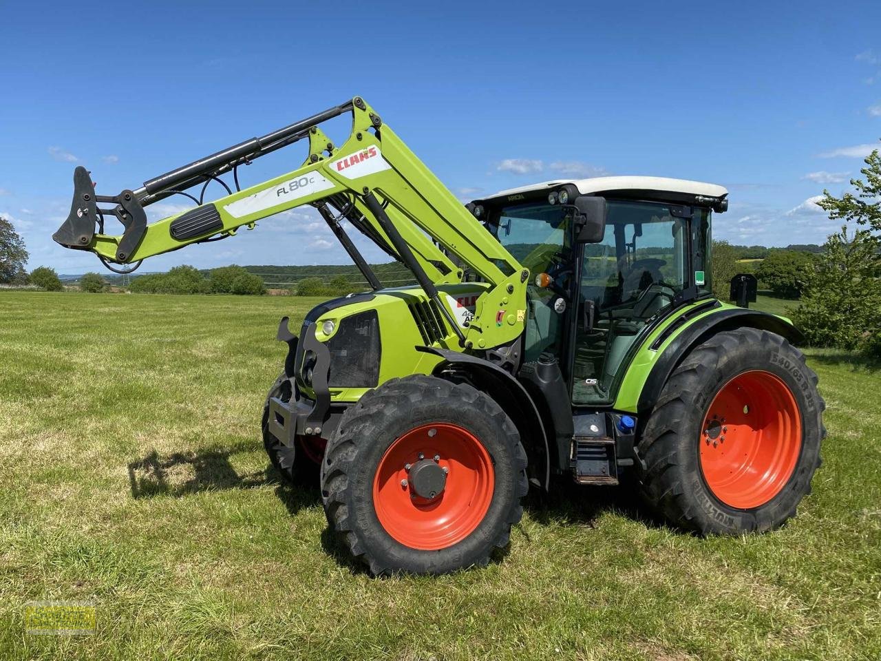 Traktor типа CLAAS Arion 420 CIS 2913, Gebrauchtmaschine в Marsberg-Giershagen (Фотография 1)