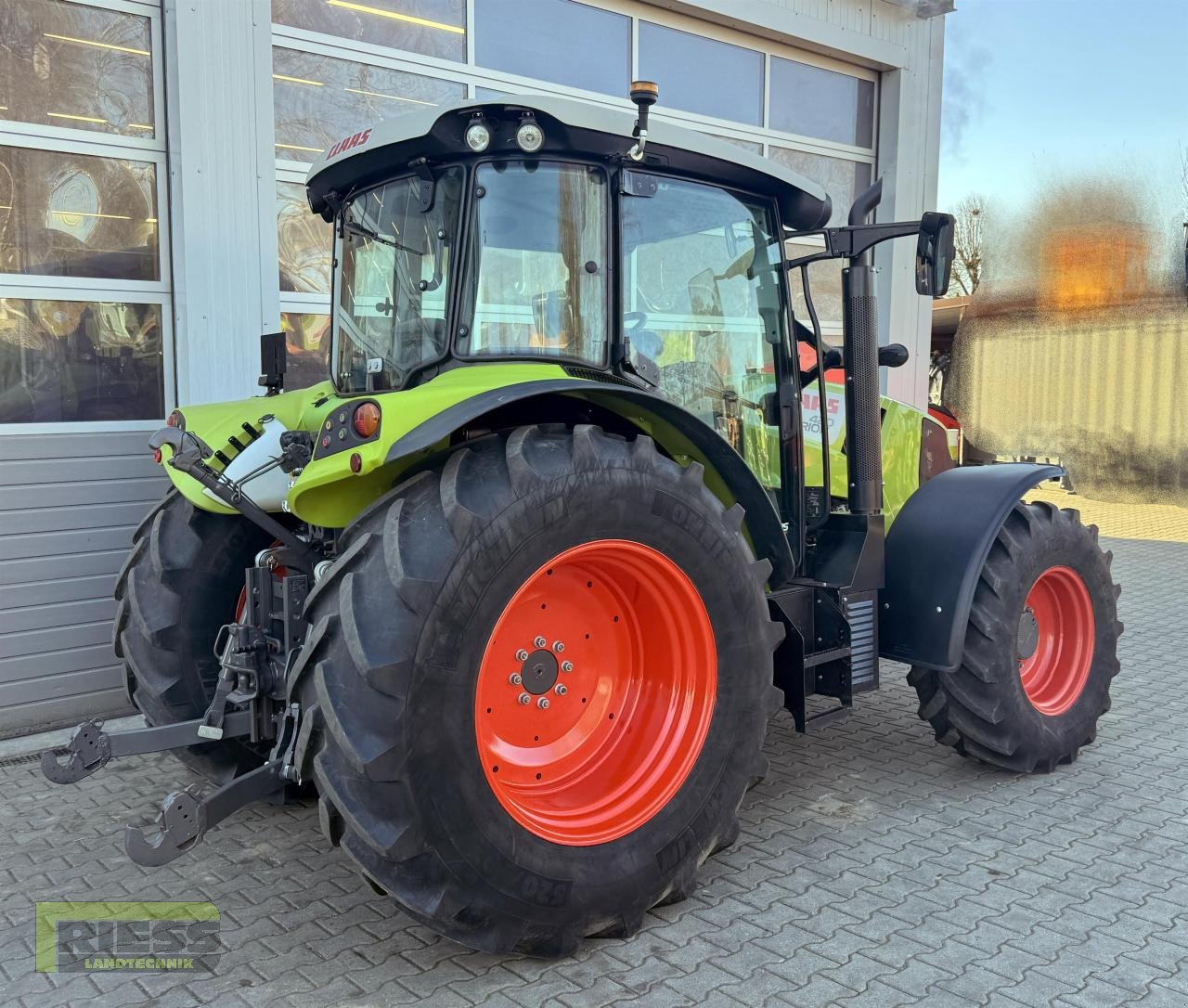 Traktor типа CLAAS ARION 420 CIS A32, Gebrauchtmaschine в Homberg/Ohm - Maulbach (Фотография 18)