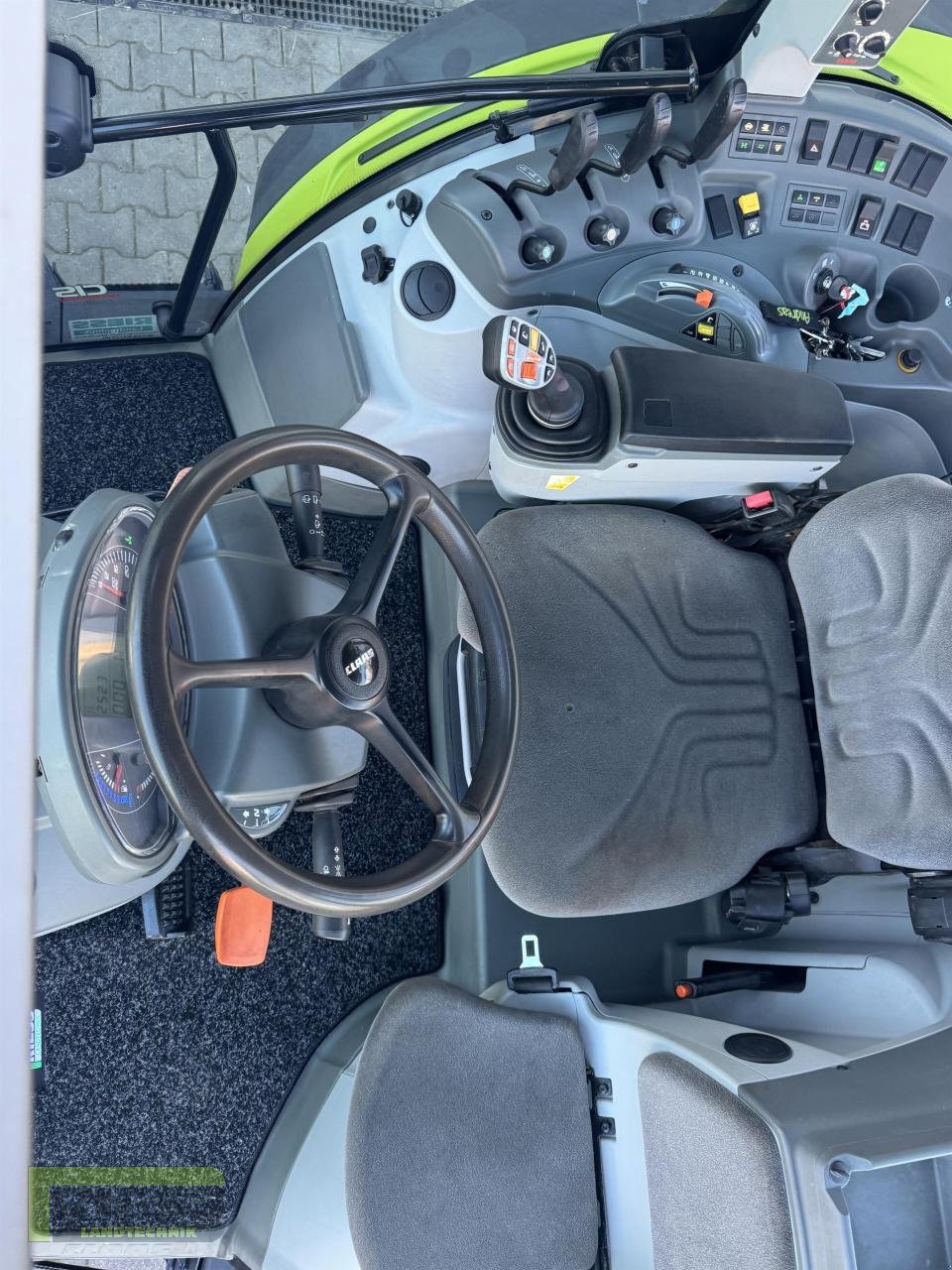 Traktor типа CLAAS ARION 420 CIS A32, Gebrauchtmaschine в Homberg/Ohm - Maulbach (Фотография 27)