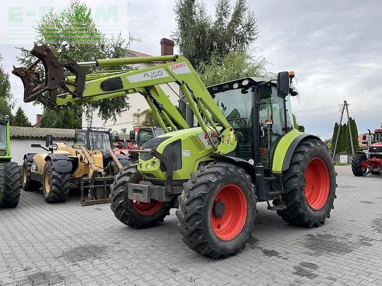 Traktor typu CLAAS arion 420 cis + claas fl100, Gebrauchtmaschine v DAMAS?AWEK (Obrázek 1)