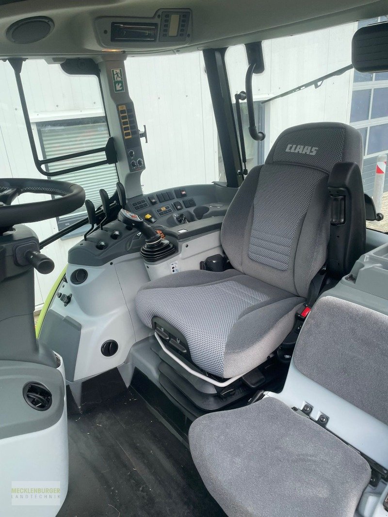 Traktor van het type CLAAS ARION 420 CIS + FL 100 Frontlader, Neumaschine in Mühlengeez (Foto 8)