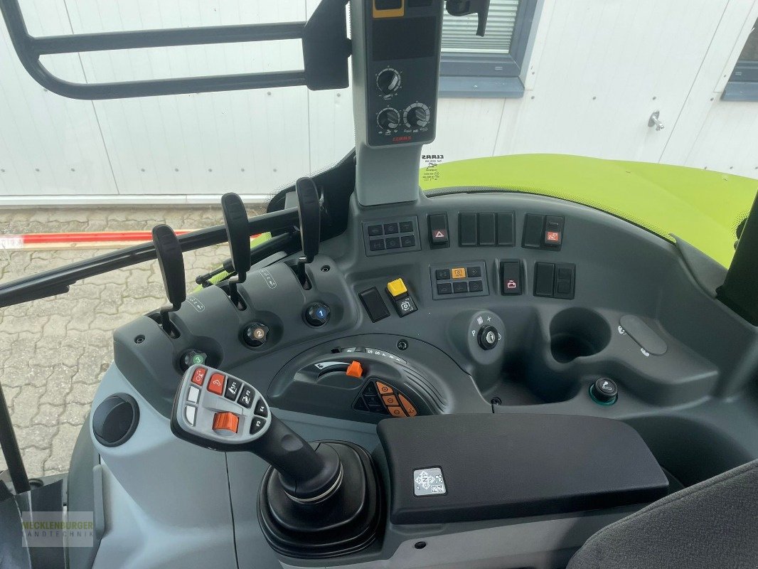 Traktor van het type CLAAS ARION 420 CIS + FL 100 Frontlader, Neumaschine in Mühlengeez (Foto 9)