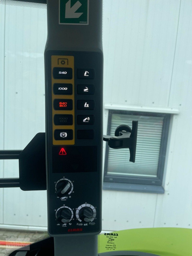 Traktor van het type CLAAS ARION 420 CIS + FL 100 Frontlader, Neumaschine in Mühlengeez (Foto 12)