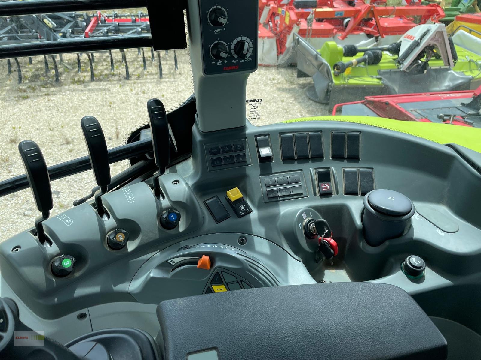 Traktor от тип CLAAS Arion 420 CIS PREISREDUZIERT, Gebrauchtmaschine в Langenau (Снимка 16)