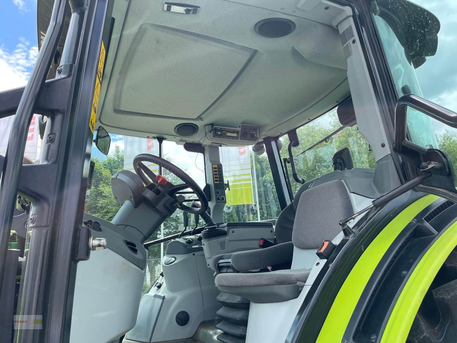 Traktor от тип CLAAS Arion 420 CIS PREISREDUZIERT, Gebrauchtmaschine в Langenau (Снимка 18)