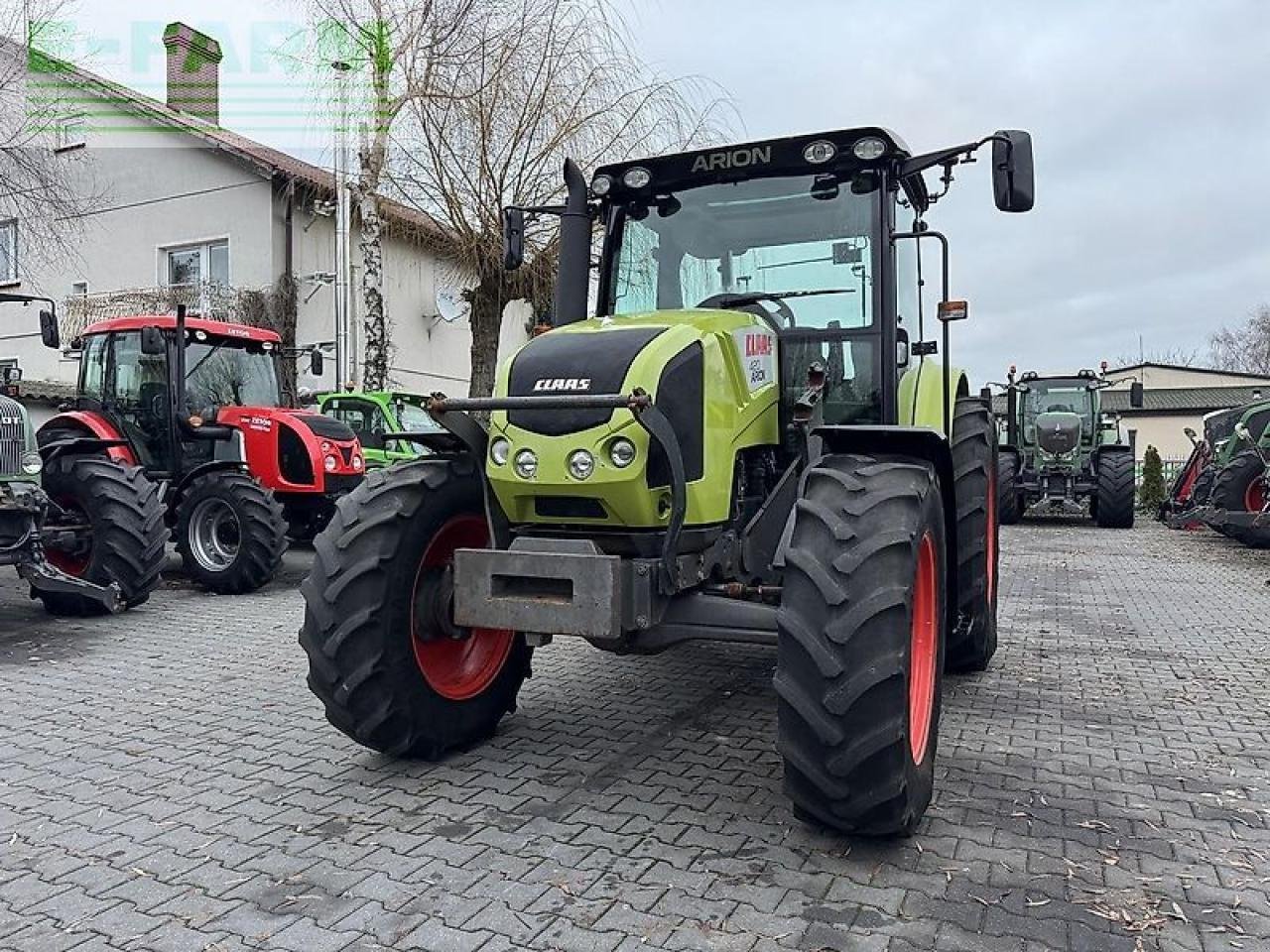 Traktor des Typs CLAAS arion 420 cis, Gebrauchtmaschine in DAMAS?AWEK (Bild 2)