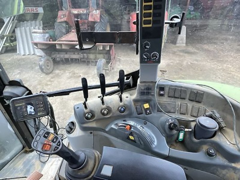 Traktor des Typs CLAAS ARION 420 CIS, Gebrauchtmaschine in Monferran-Savès (Bild 5)