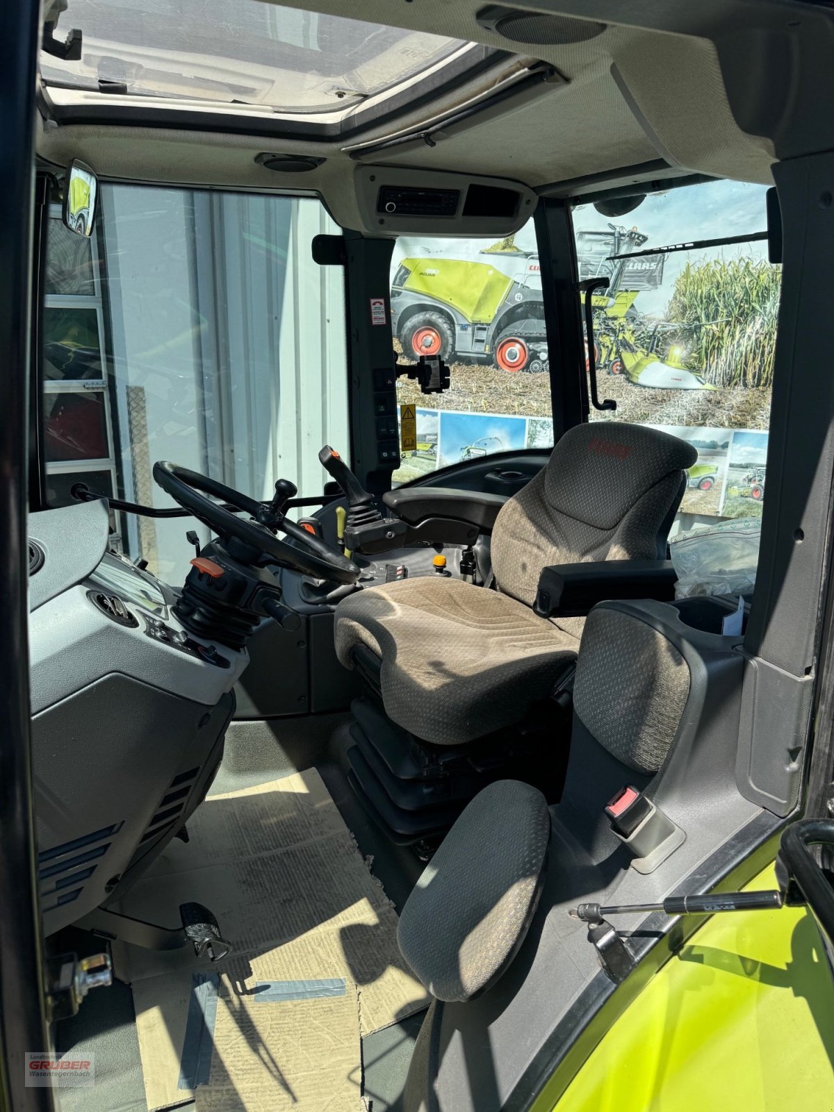 Traktor типа CLAAS Arion 420 CIS, Gebrauchtmaschine в Dorfen (Фотография 9)