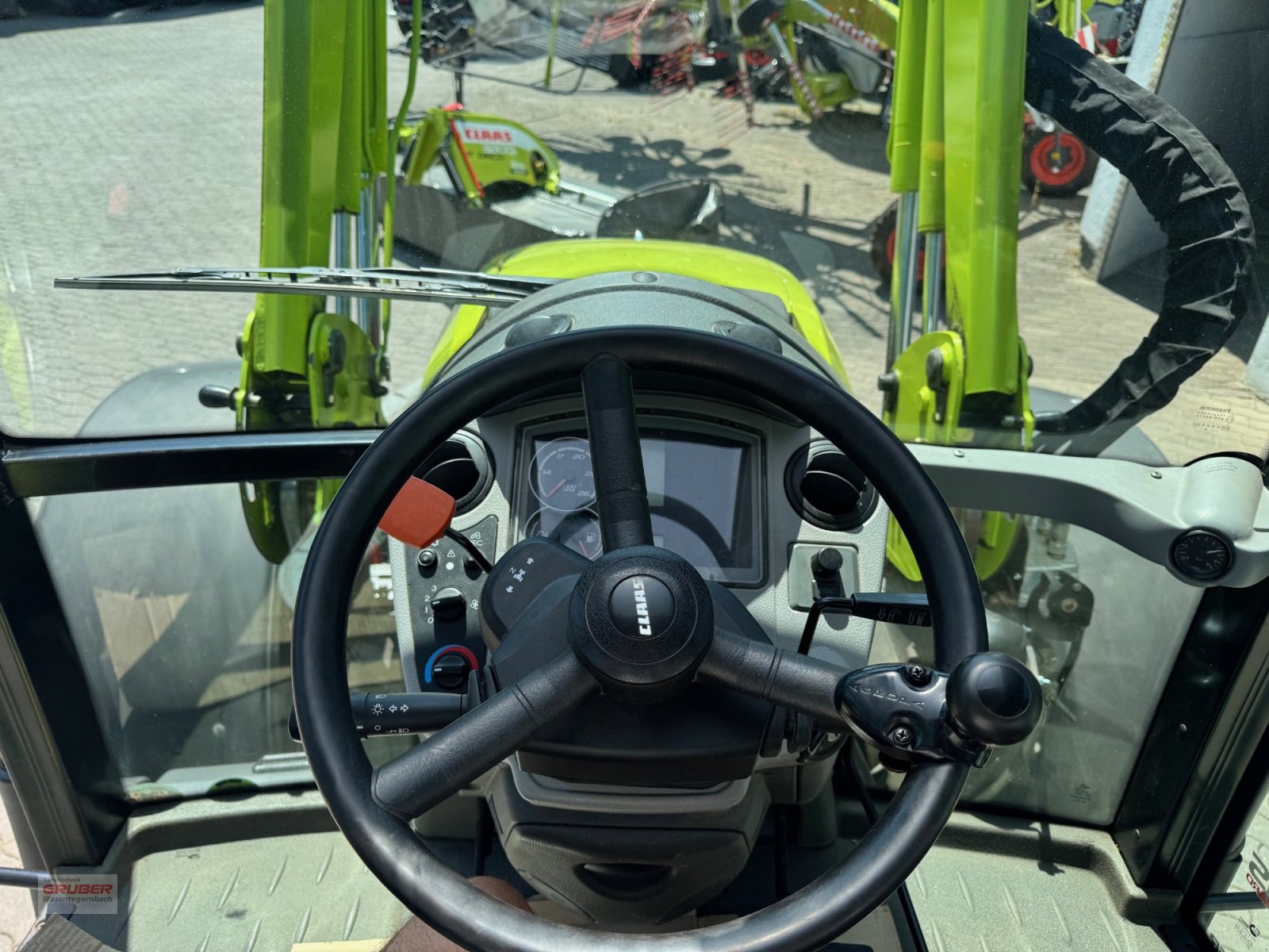 Traktor типа CLAAS Arion 420 CIS, Gebrauchtmaschine в Dorfen (Фотография 10)