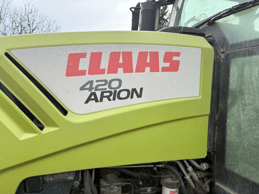 Traktor of the type CLAAS ARION 420 CIS, Gebrauchtmaschine in Feurs (Picture 11)