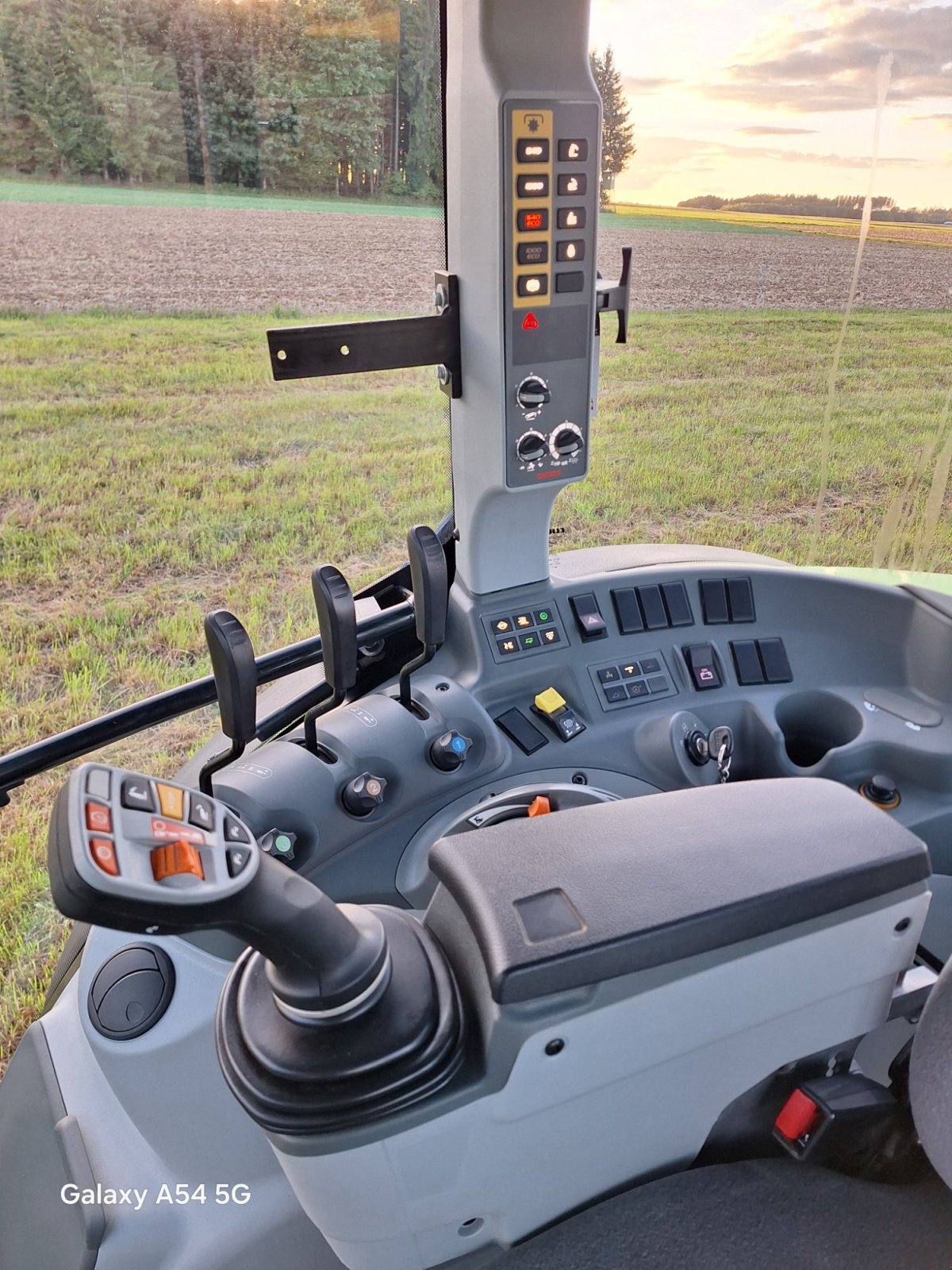 Traktor typu CLAAS Arion 420 CIS, Gebrauchtmaschine v Thalmässing (Obrázek 5)