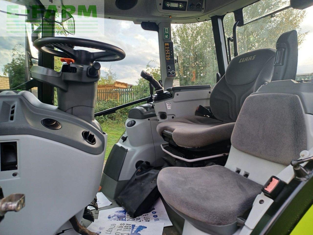 Traktor типа CLAAS ARION 420 CLASSIC, Gebrauchtmaschine в BOWBURN (Фотография 5)