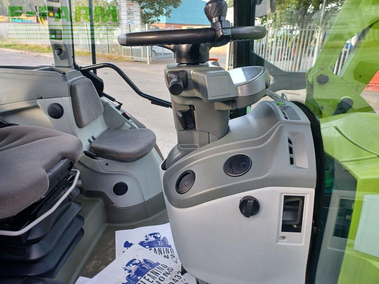 Traktor типа CLAAS ARION 420 CLASSIC, Gebrauchtmaschine в BOWBURN (Фотография 15)