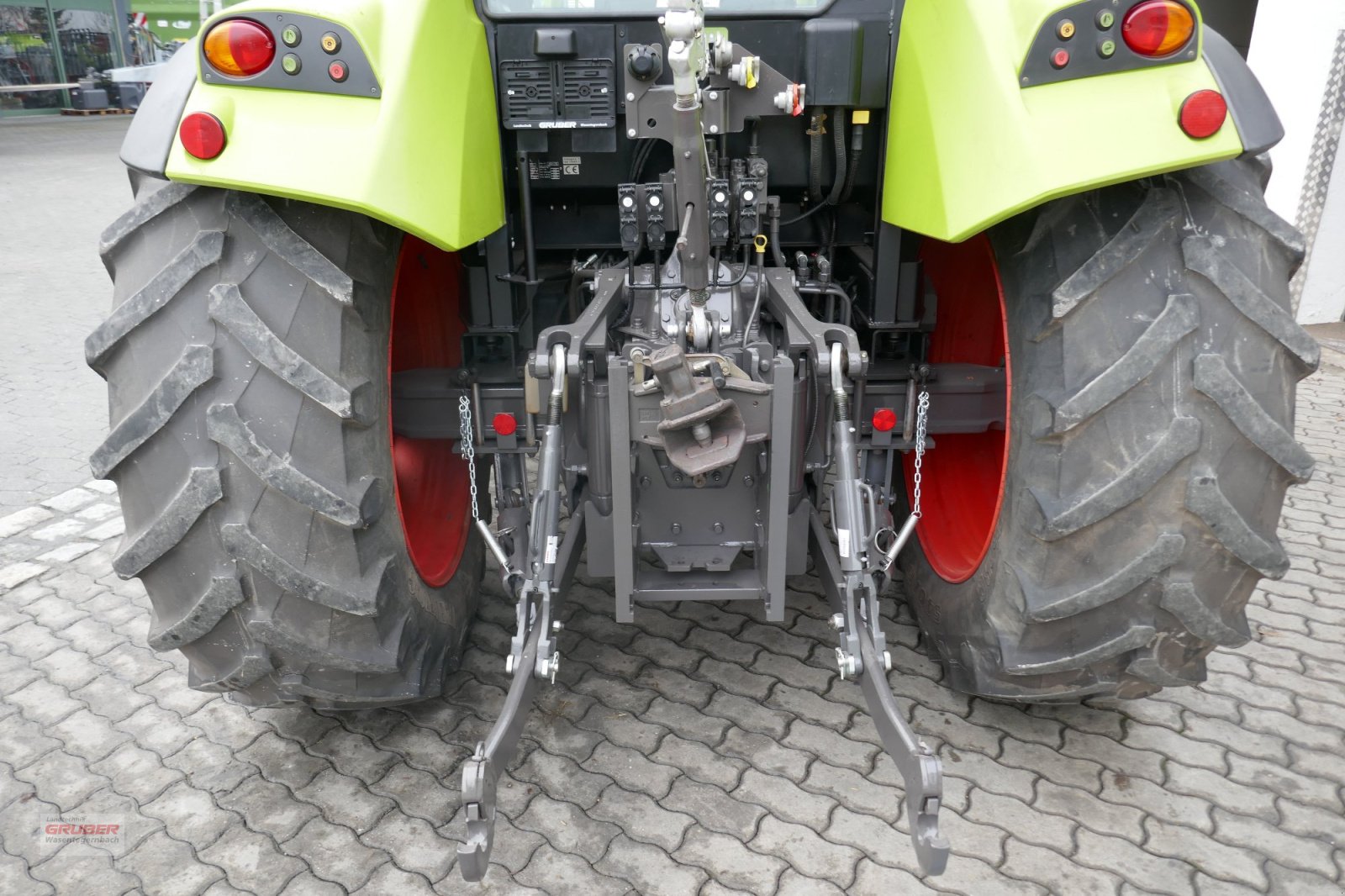 Traktor des Typs CLAAS Arion 420 inkl. FL 120, Gebrauchtmaschine in Dorfen (Bild 9)