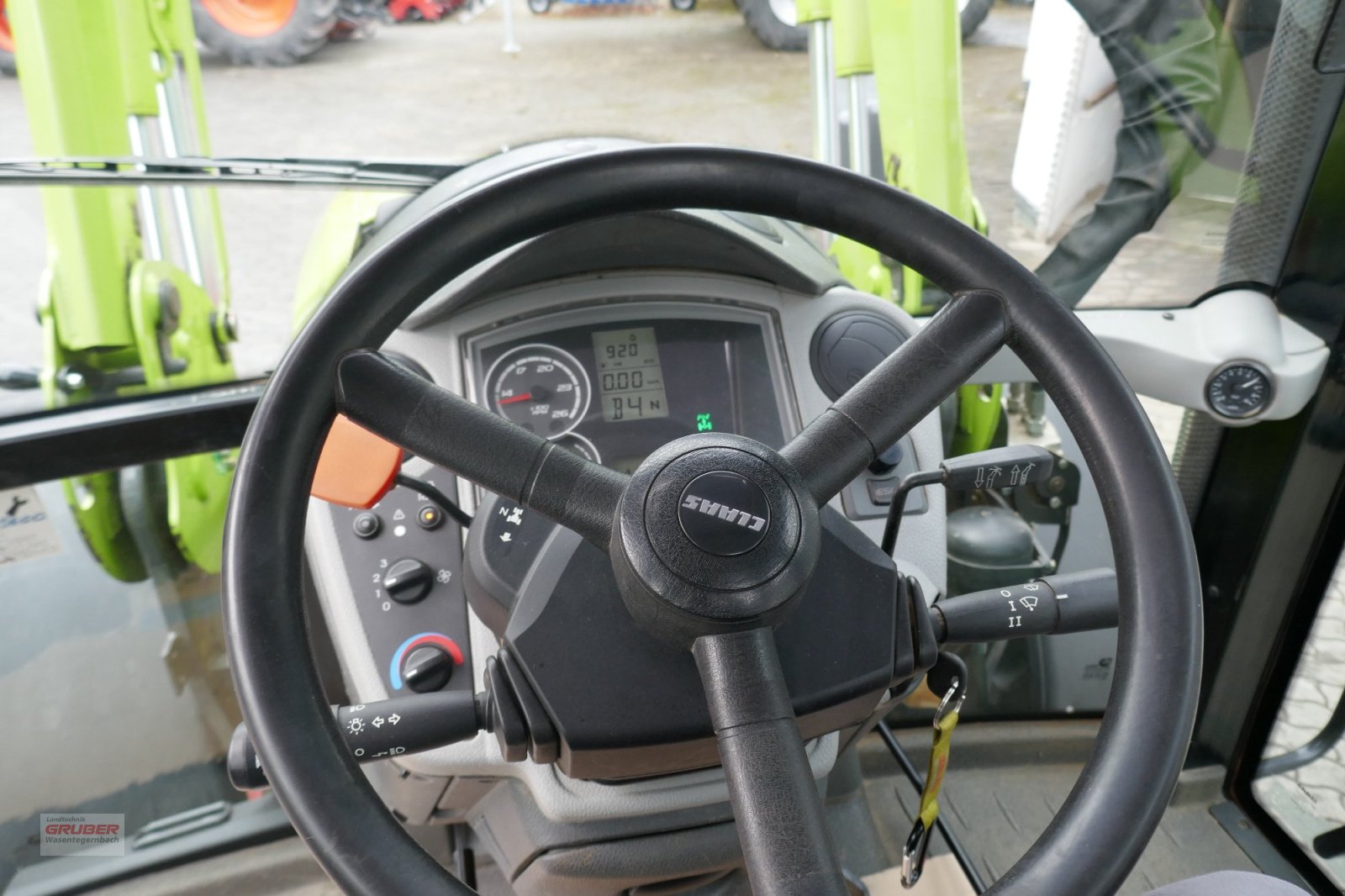 Traktor des Typs CLAAS Arion 420 inkl. FL 120, Gebrauchtmaschine in Dorfen (Bild 14)