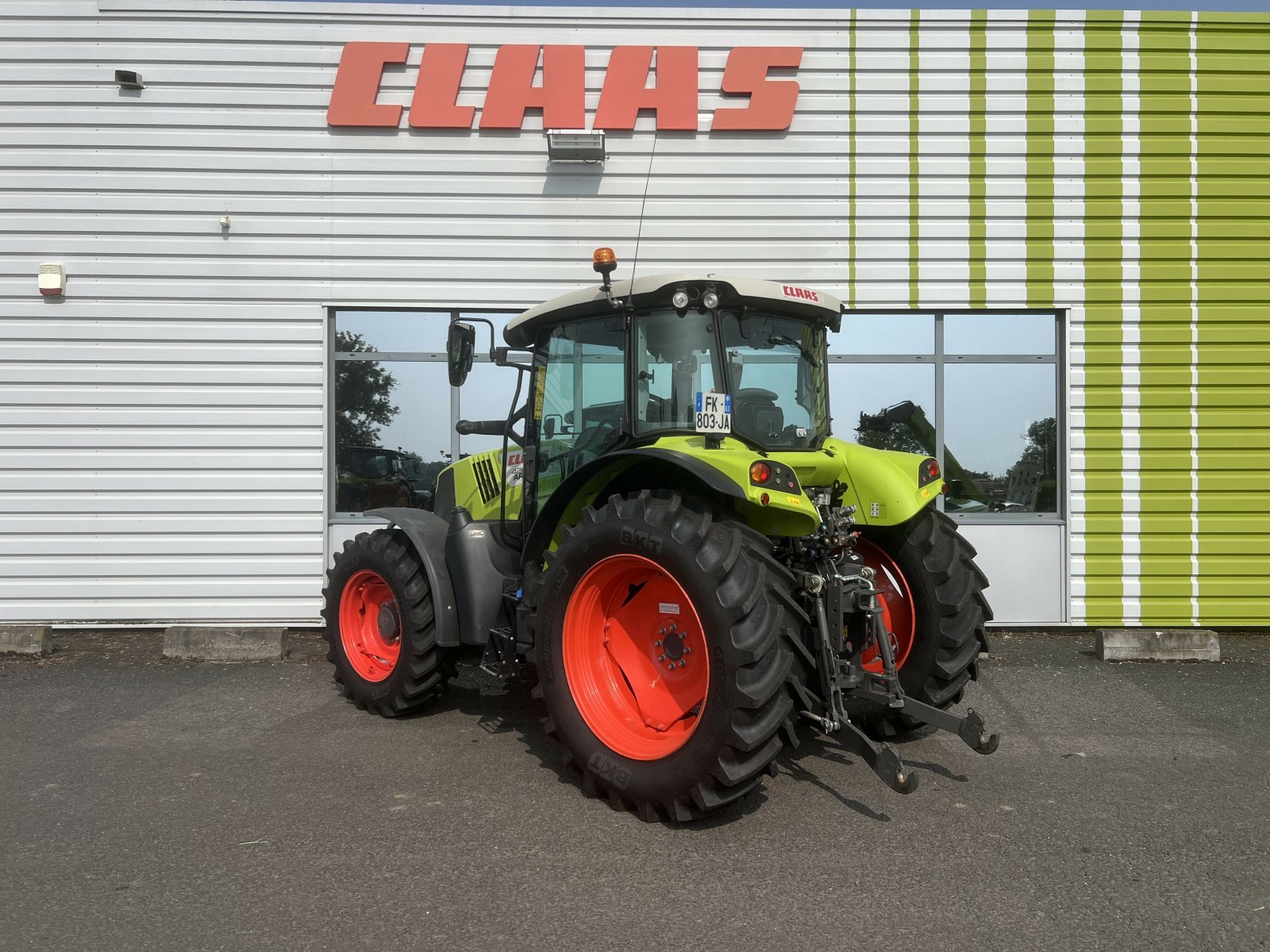 Traktor типа CLAAS ARION 420 M, Gebrauchtmaschine в Gannat (Фотография 5)
