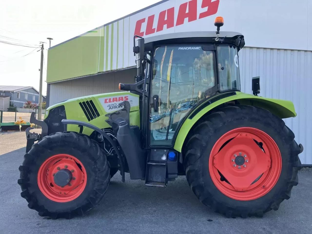 Traktor za tip CLAAS arion 420 panoramic + batis, Gebrauchtmaschine u AILLAS (33 - GIRONDE) (Slika 2)