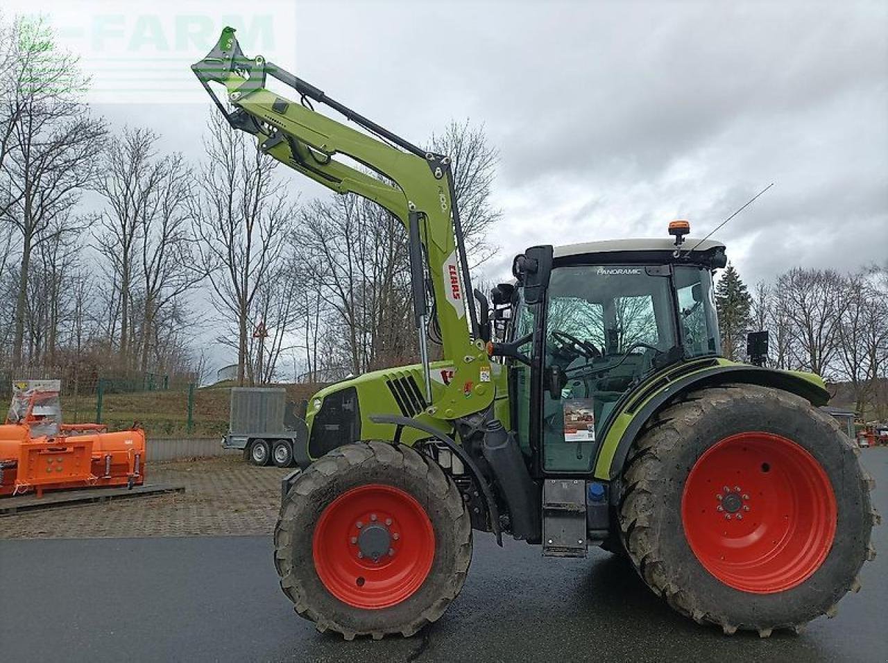 Traktor van het type CLAAS arion 420 standard, Gebrauchtmaschine in LÖSSNITZ (Foto 8)