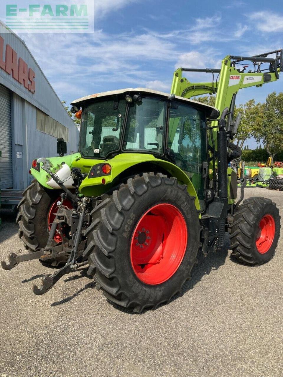 Traktor typu CLAAS arion 420 sur mesure, Gebrauchtmaschine v ST ANDIOL (Obrázek 5)