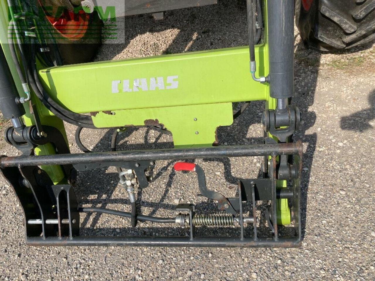 Traktor typu CLAAS arion 420 sur mesure, Gebrauchtmaschine v ST ANDIOL (Obrázek 13)