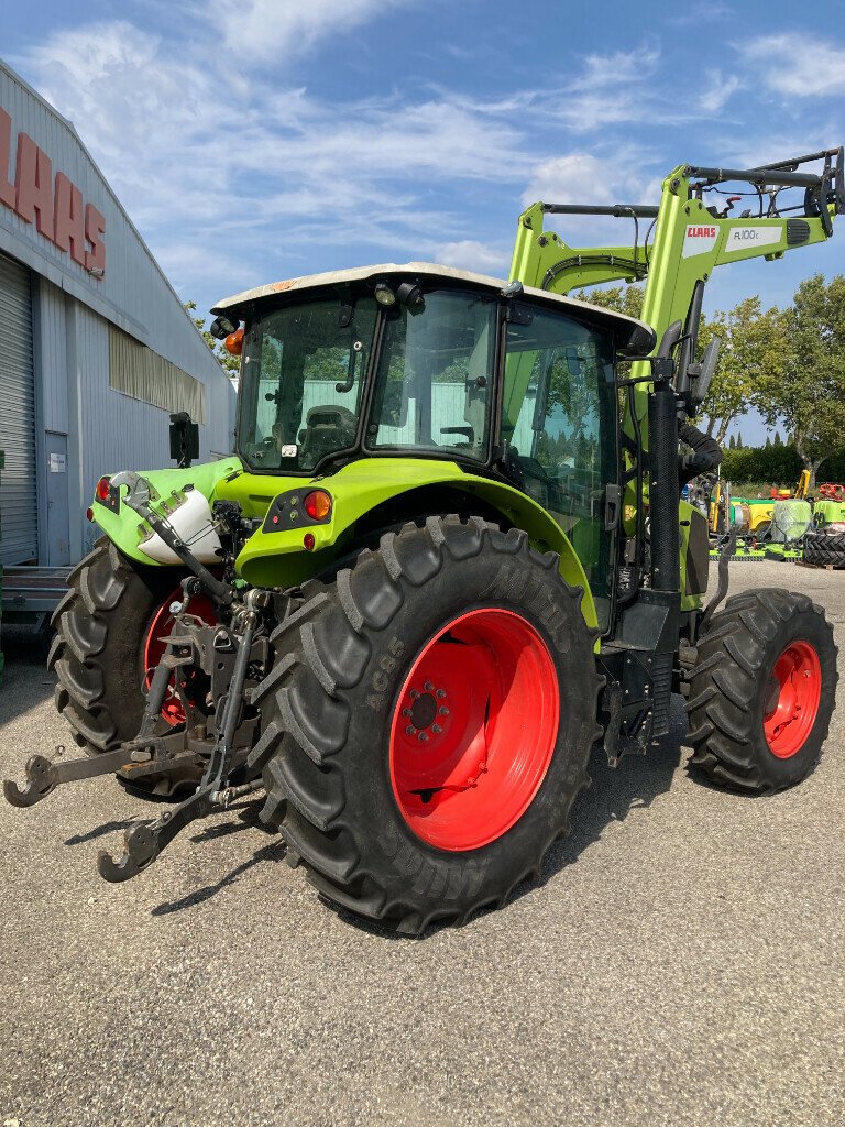 Traktor типа CLAAS ARION 420 SUR MESURE, Gebrauchtmaschine в SAINT ANDIOL (Фотография 5)