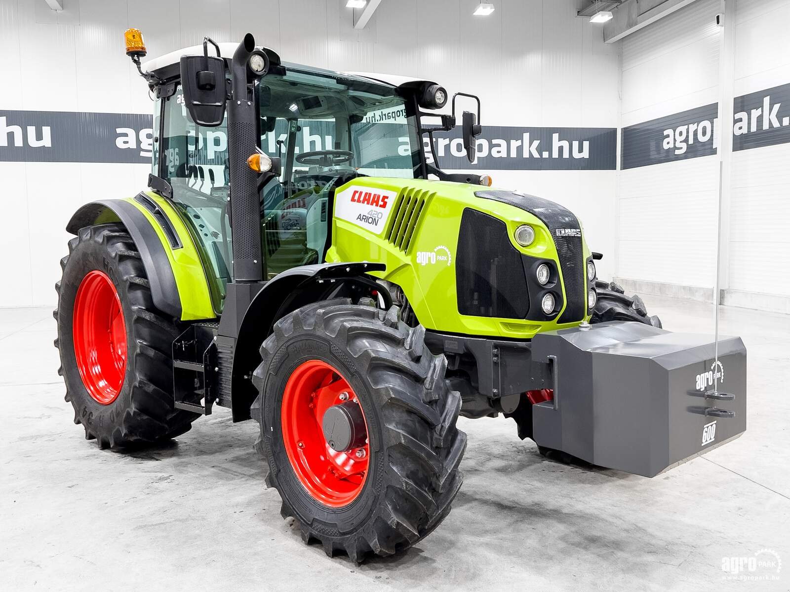 Traktor du type CLAAS Arion 420, Gebrauchtmaschine en Csengele (Photo 2)